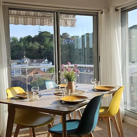 Centre Avec Terrasse Vue Mer, Clim Et Parking Apartman *