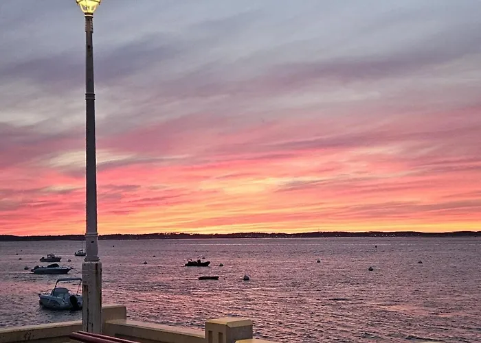 Апартаменты Appartement Centre Arcachon Avec Terrasse Vue Mer, Clim Et Parking