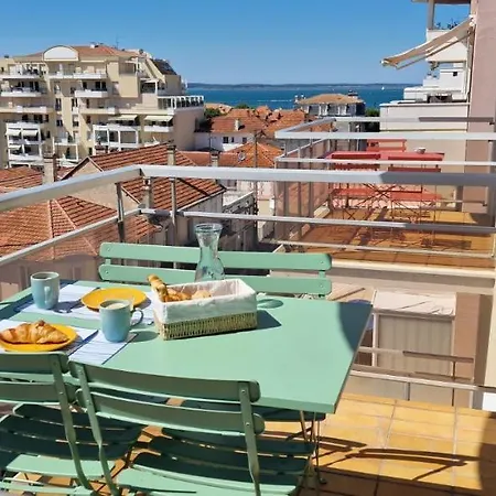 Hyper-centre Et Bord De Avec Clim Et Parking! *