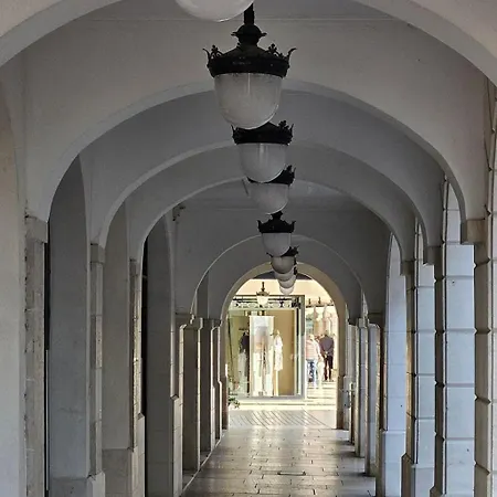 Hyper-centre Et Bord De Avec Clim Et Parking! 公寓