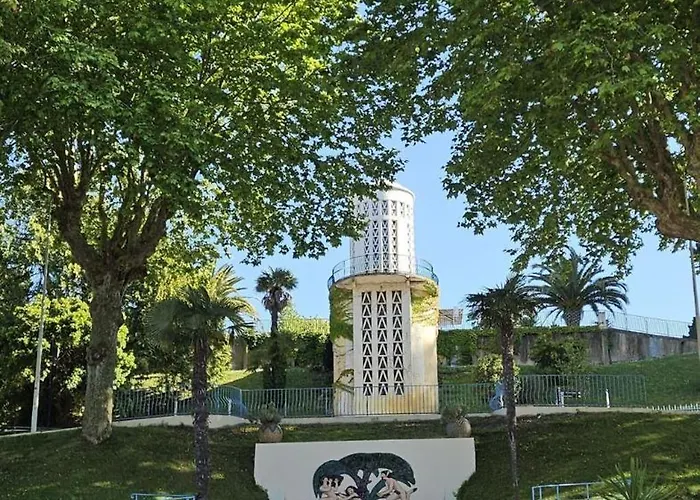 Hyper-centre Et Bord De Avec Clim Et Parking!